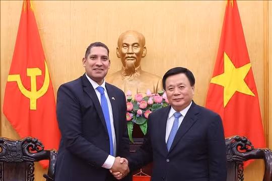 Thúc đẩy hợp tác Việt Nam - Thụy Điển trong nghiên cứu tư vấn chính sách về hành chính, quản trị công