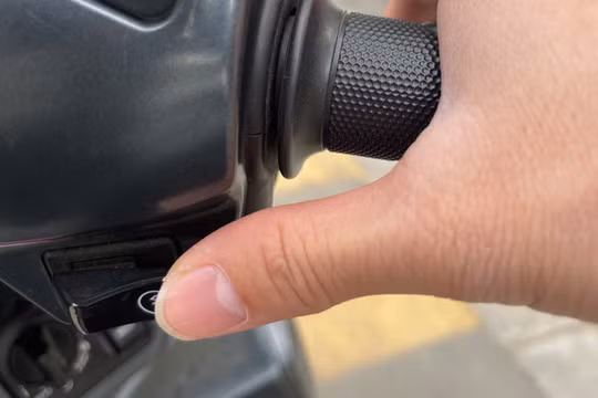 Giải pháp khởi động xe tay ga khi hệ thống đề không hoạt động