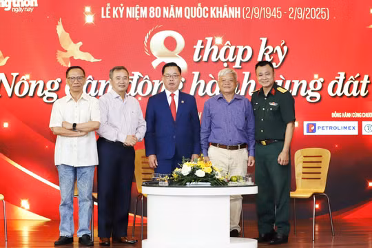 Khắc họa đóng góp to lớn của nông dân trong 80 năm đồng hành cùng dân tộc