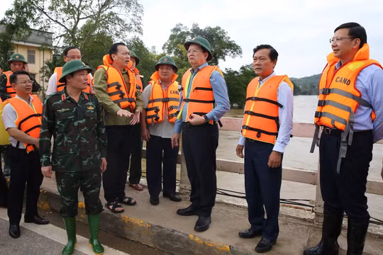 Tuyên Quang cần kiên quyết sơ tán người dân khỏi vùng nguy cơ cao sạt lở đất, lũ quét, ngập sâu