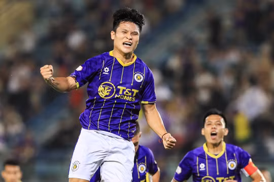 Tuấn Hải tỏa sáng giúp Hà Nội FC thu hẹp khoảng cách với Nam Định tại vòng 20 V.League