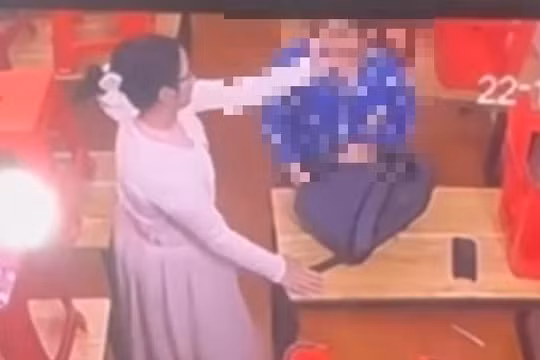 Giáo viên trung tâm dạy thêm ở Quảng Ninh bắt học sinh tự tát 10 cái giữa lớp: “Tôi xin lỗi và mong được tha thứ”