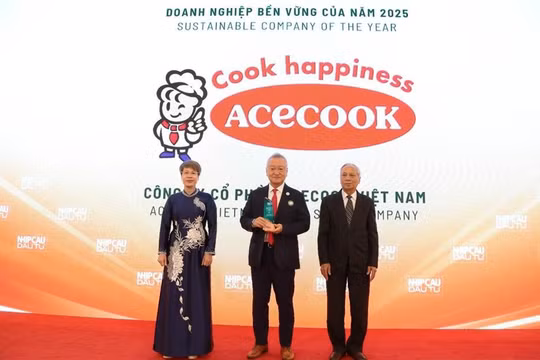 Acecook Việt Nam được vinh danh top 50 Doanh nghiệp phát triển bền vững tiêu biểu 2025