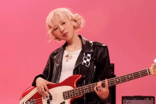 Rosé (Blackpink) gây tranh cãi với nghi vấn hợp tác cùng nghệ sĩ Mỹ trước thềm nhóm tái xuất