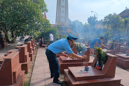 Nén hương tháng Bảy