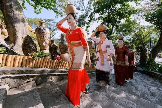 Tháp Bà Pô Nagar nhận Bằng xếp hạng Di tích quốc gia đặc biệt
