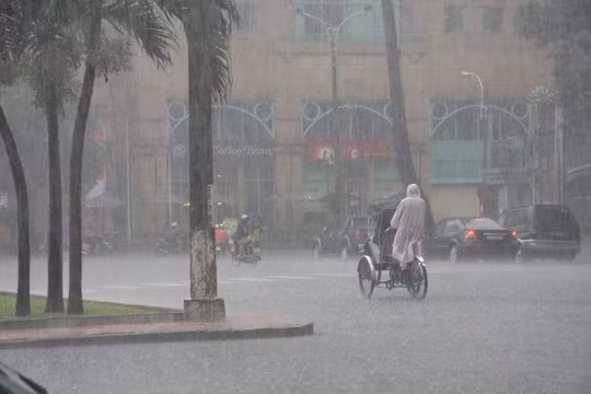 Dự báo thời tiết ngày 19/8: TP HCM có mưa rào gián đoạn trong ngày