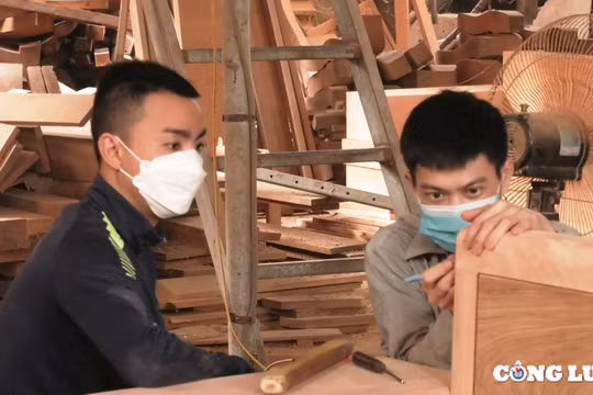 Làng mộc lâu đời và nổi tiếng ở Hà Tĩnh tất bật chuẩn bị hàng Tết