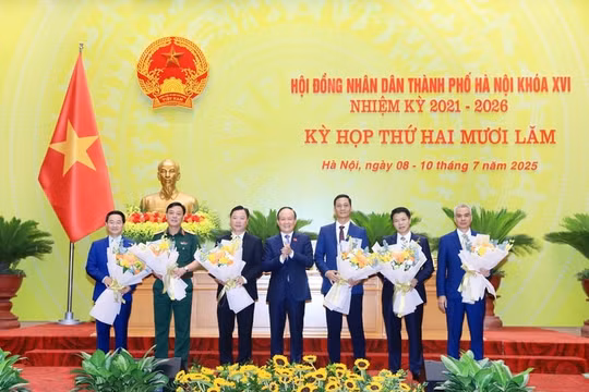 Bầu bổ sung 4 Ủy viên UBND thành phố Hà Nội nhiệm kỳ 2021-2026