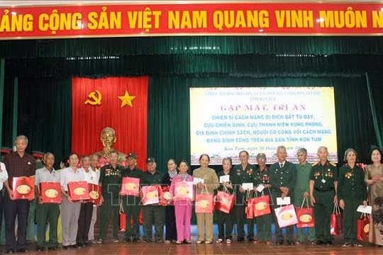 Tri ân thế hệ đi trước, bồi đắp thế hệ hôm nay vì mục tiêu phát triển bền vững