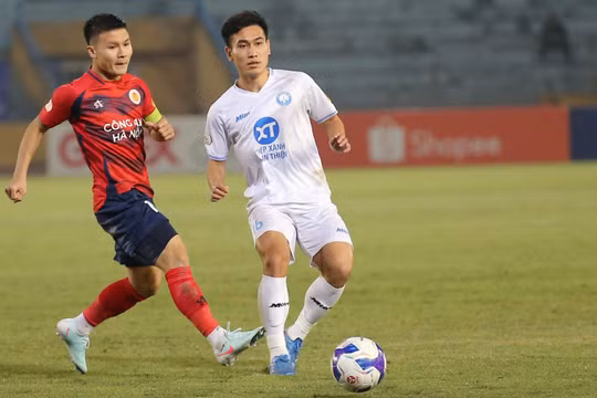 Quang Hải toả sáng, CAHN hoà kịch tính trước đội bóng thành Nam