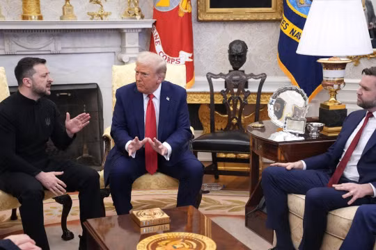 Tỷ lệ ủng hộ ông Zelenskyy tăng lên 67% sau cuộc đấu khẩu tại Nhà Trắng