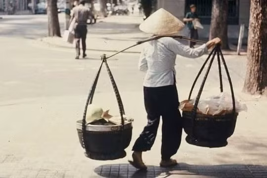 Rộn ràng gánh quê