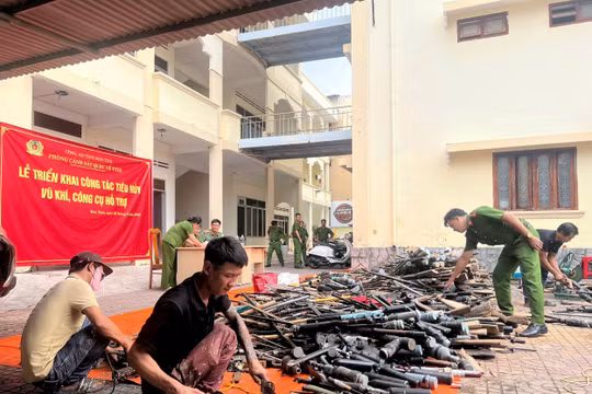 Kon Tum: Tiêu hủy hơn 13.000 khẩu súng, đạn các loại