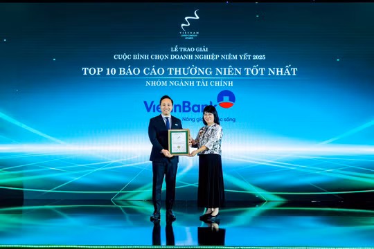 Hai giải thưởng uy tín ghi nhận nỗ lực minh bạch trong hoạt động quản trị của VietinBank