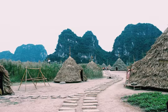 Đánh thức tiềm năng du lịch qua điện ảnh: Cần vai trò đầu tàu của các nhà làm phim trong nước
