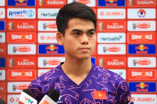 Tiền vệ Khuất Văn Khang: 'Chung kết U23 Đông Nam Á sẽ là cơ hội thử thách bản lĩnh'