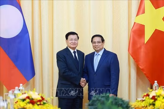 Trước sau như một, Việt Nam luôn dành ưu tiên cao nhất cho mối quan hệ với Lào