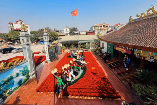 Lượng khách du xuân tăng cao trong dịp Tết Nguyên đán 2025