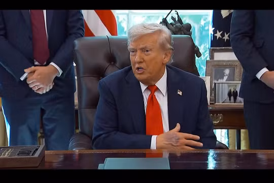 Nhà Trắng trấn an về sức khỏe của Tổng thống Trump, sẵn sàng đảm nhiệm nếu cần thiết