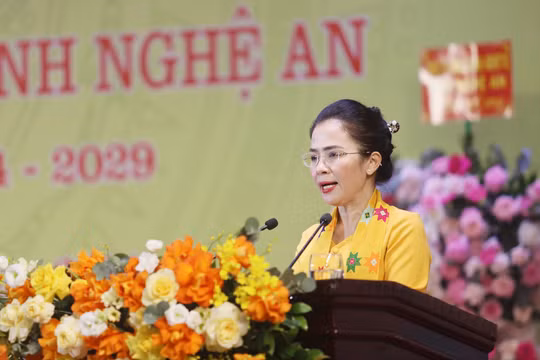 Đồng chí Võ Thị Minh Sinh giữ chức Phó Bí thư Tỉnh ủy Nghệ An