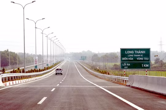 Áp dụng lựa chọn nhà thầu trong trường hợp đặc biệt để mở rộng đoạn cao tốc TPHCM - Long Thành