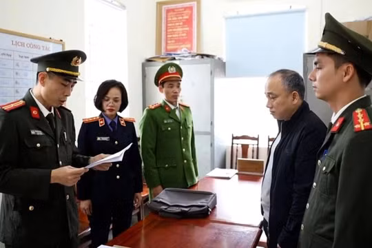 Khởi tố nguyên Phó Chủ tịch UBND tỉnh Hưng Yên Nguyễn Bật Khách