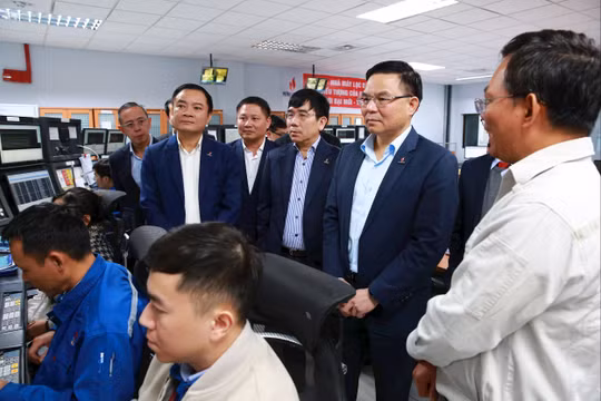 Từ giấc mơ về một Nhà máy Lọc dầu đầu tiên đến trụ cột năng lượng quốc gia