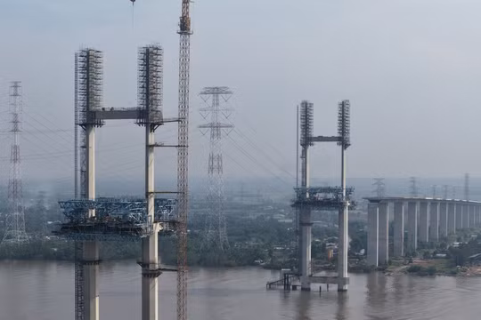 Cầu nghìn tỷ trên cao tốc Bến Lức - Long Thành chờ ngày hoàn thiện