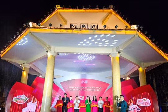 Khai mạc Liên hoan ẩm thực món ngon Hải Phòng 2025