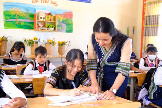 Phấn đấu 100% trẻ em Tây Nguyên đến trường, 100% giáo viên đạt chuẩn trình độ đào tạo