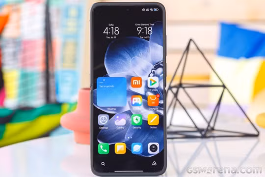 Xiaomi Mix Flip 2: Rò rỉ thông số kỹ thuật và thay đổi gây tranh cãi về camera