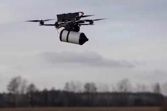 UAV cáp quang mới của Nga khiến Ukraine bối rối