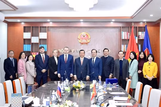Tăng cường hợp tác giáo dục giữa Việt Nam và Liên Bang Nga