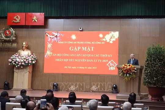 Tổng Bí thư Tô Lâm gặp mặt cán bộ Công an cấp cao qua các thời kỳ