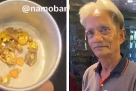 Nhân viên nhà tang lễ gom răng vàng từ tro cốt để đúc thành thỏi
