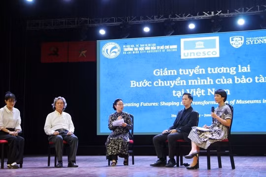 Xây dựng cầu nối giữa bảo tàng và giám tuyển độc lập
