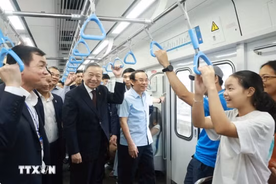 Tổng Bí thư Tô Lâm trải nghiệm thực tế Tuyến Metro Bến Thành - Suối Tiên