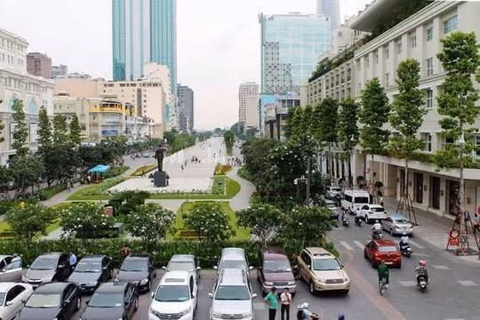 Cấm xe 5 đường trung tâm TP. HCM để lắp đặt trận địa pháo