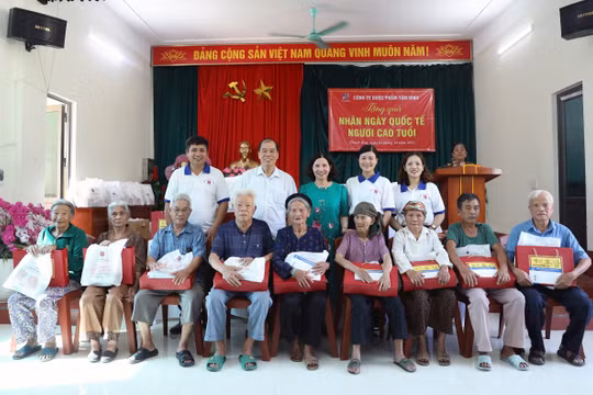 Dược phẩm Tâm Bình trao 180 phần quà tri ân người cao tuổi tại Thanh Hóa
