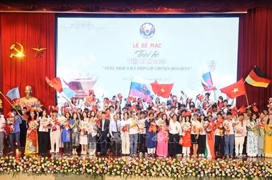 Thanh niên kiều bào giữ gìn bản sắc, góp sức xây dựng đất nước