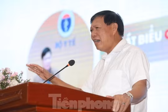 'Thuốc giả là tội ác, bán chỉ một viên cũng vi phạm nghiêm trọng pháp luật'
