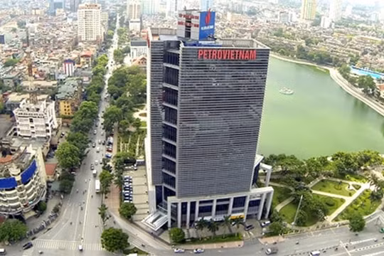 Chuyển giao quyền đại diện chủ sở hữu vốn nhà nước tại 18 Tập đoàn, Tổng công ty về Bộ Tài chính