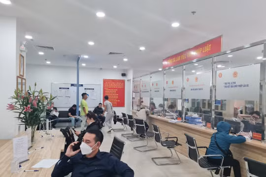 Hà Nội: Miễn nhiệm, cách chức người đứng đầu nếu bao che cán bộ sách nhiễu người dân