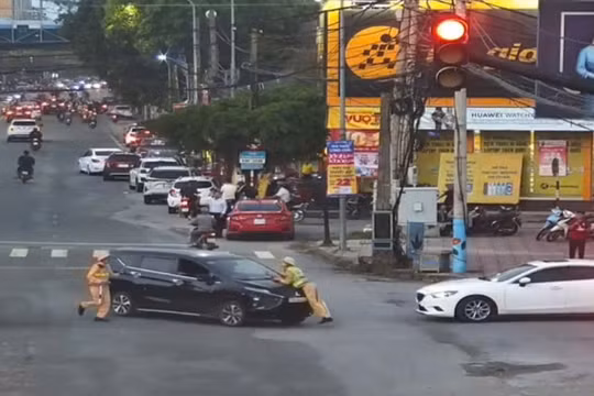 Lời khai của đối tượng lao xe ô tô vào cán bộ Công an tỉnh Nghệ An
