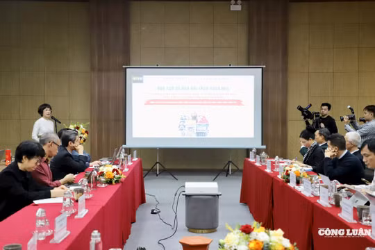 Tìm giải pháp hoàn thiện thể chế cho các ngành công nghiệp văn hóa Việt Nam