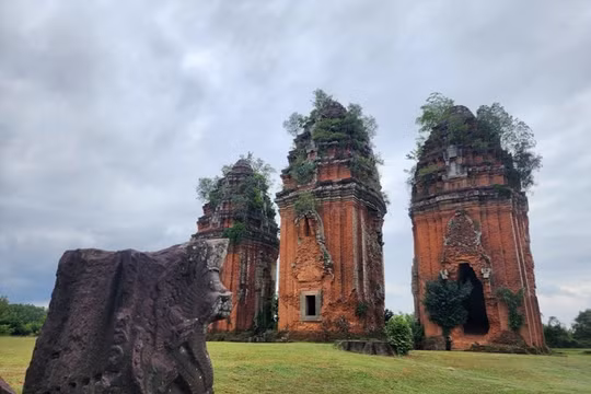Cân nhắc khi khai quật khảo cổ di tích Tháp Chăm Dương Long
