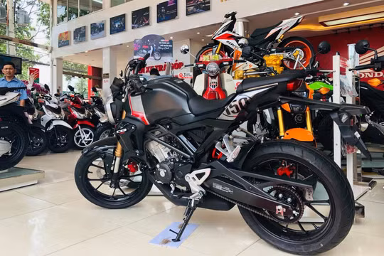 Triệu hồi gần 4.000 xe máy Honda CB150R và CB300R tại Việt Nam