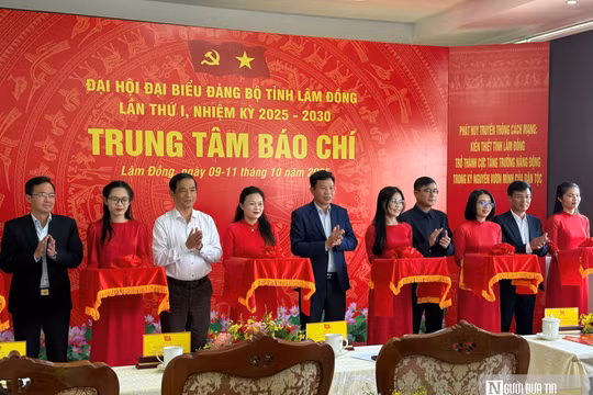 Lâm Đồng khai trương Trung tâm Báo chí phục vụ Đại hội Đảng bộ tỉnh lần thứ I