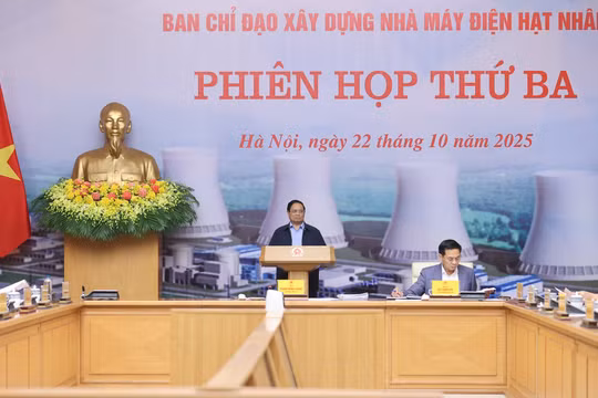 Thủ tướng chủ trì phiên họp về xây dựng nhà máy điện hạt nhân